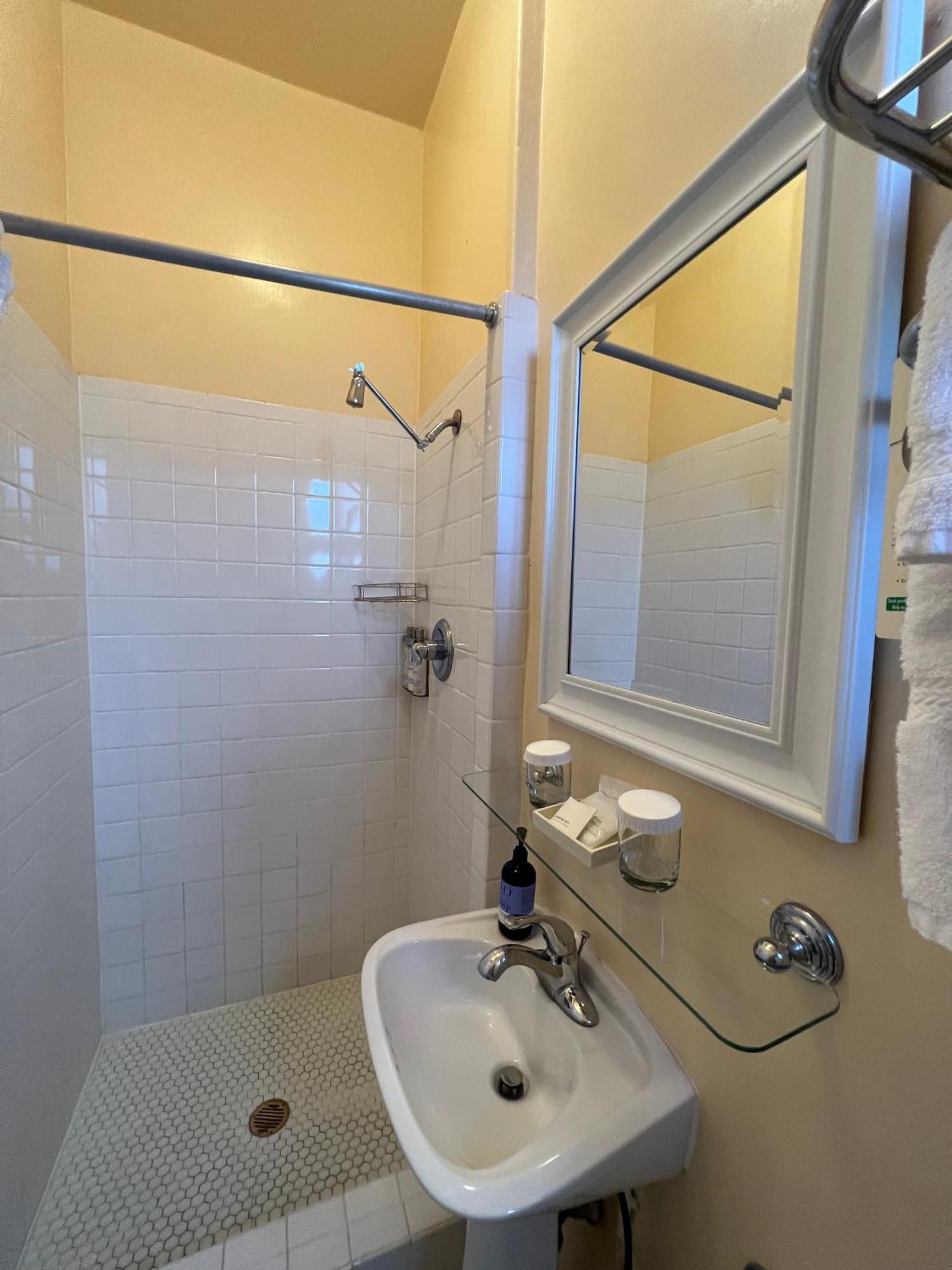 The Andrews Hotel San Francisco Room photo