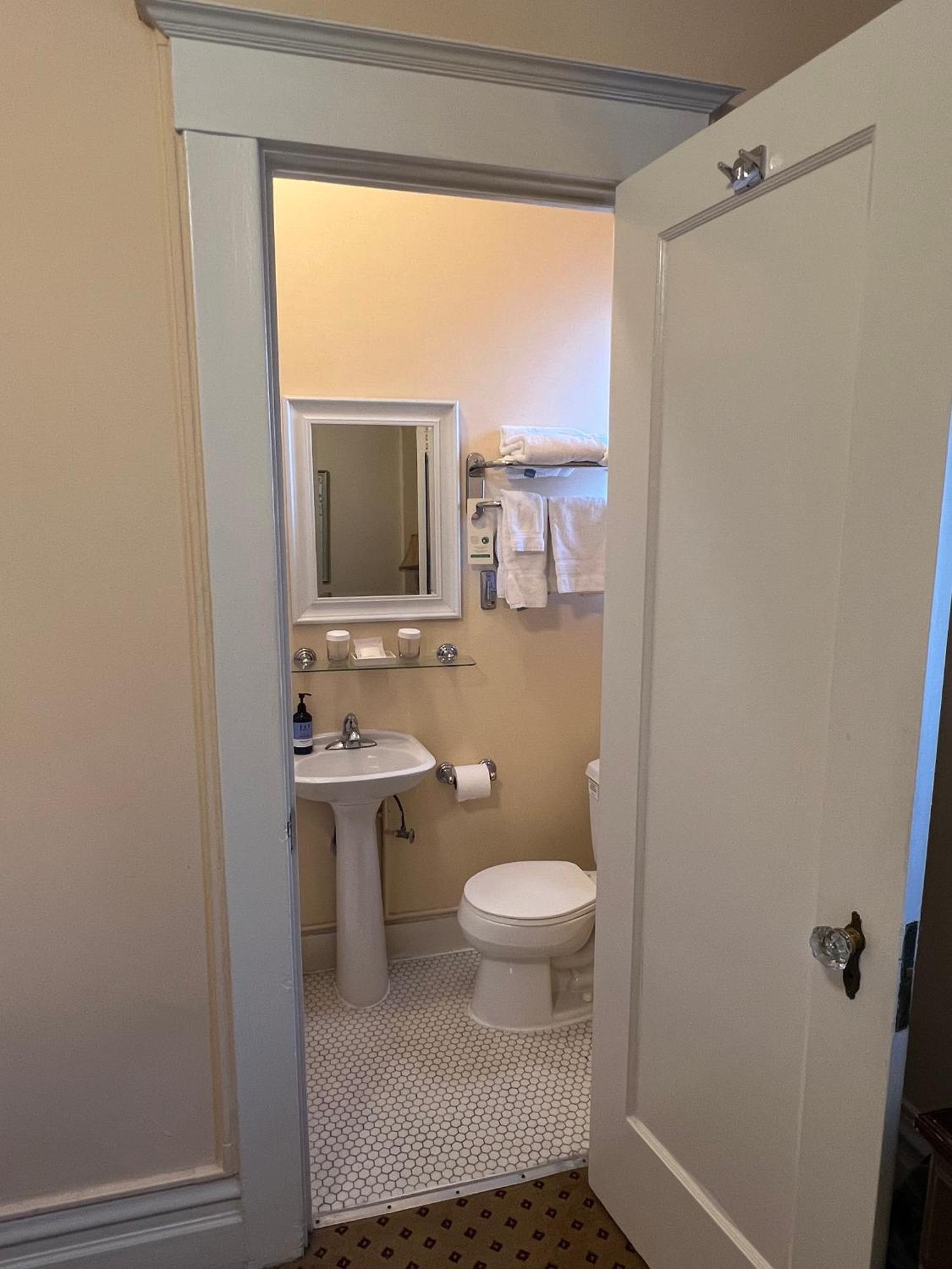 The Andrews Hotel San Francisco Room photo