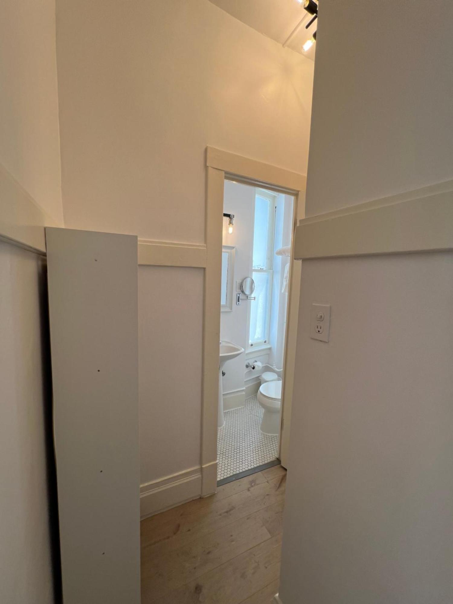 The Andrews Hotel San Francisco Room photo